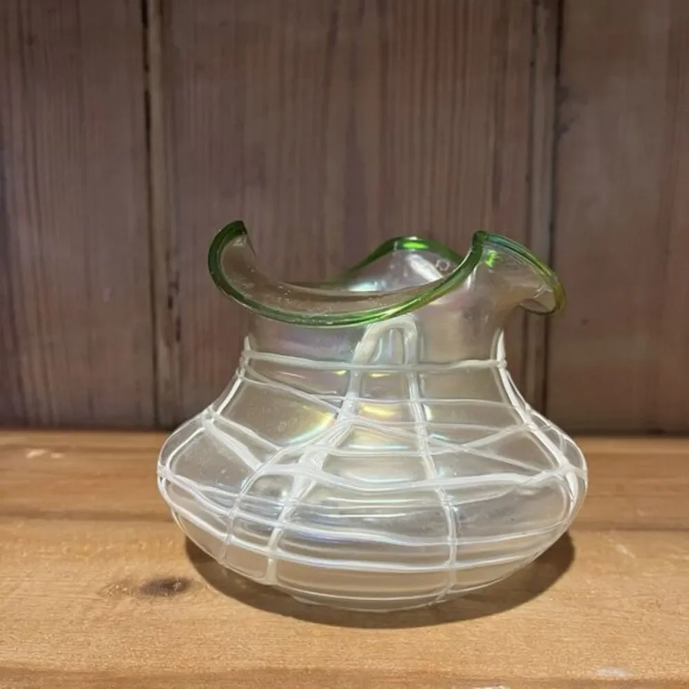 Antique Loetz Threaded Pearlescent & Green‎ Art Nouveau Iridescent Glass  Vase